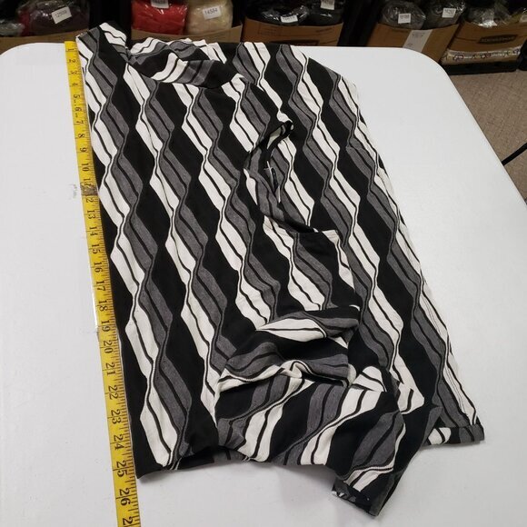 CJ Banks Womens Artsy Geometric Top 2X Black Office Mature Business Casual Work - Picture 7 of 10